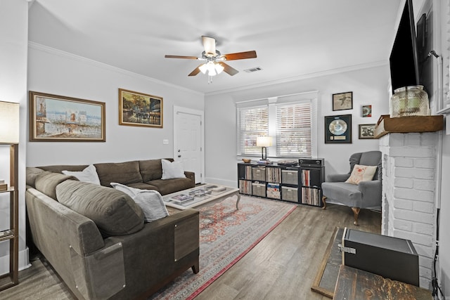 100 Melrose Dv, North Little Rock, AR 72114 - living area with ceiling fan, ornamental molding, and wood finished floors