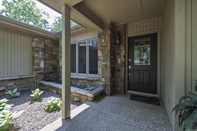 96 San Sebastian Way, Hot Springs Village, AR 71909 - property entrance featuring stone siding