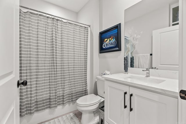 127 Copper Cir, Little Rock, AR 72223 - full bath featuring vanity and shower / tub combo with curtain