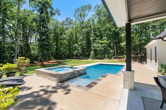 18001 Oak Creek Pl, Little Rock, AR 72223 - view of swimming pool with a patio and a pool with connected hot tub