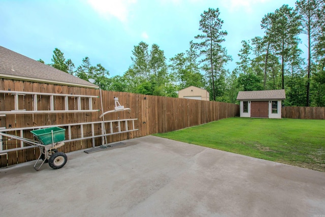1027 Evening Sunset Cir, Redfield, AR 72132 - fenced backyard featuring an outdoor structure