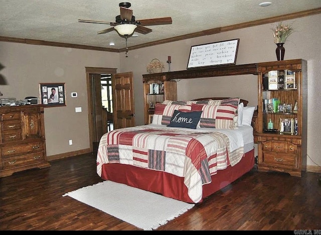 847 Woodland Hills Dr, Mountain View, AR 72560 - bedroom with hardwood / wood-style floors, ornamental molding, and a textured ceiling
