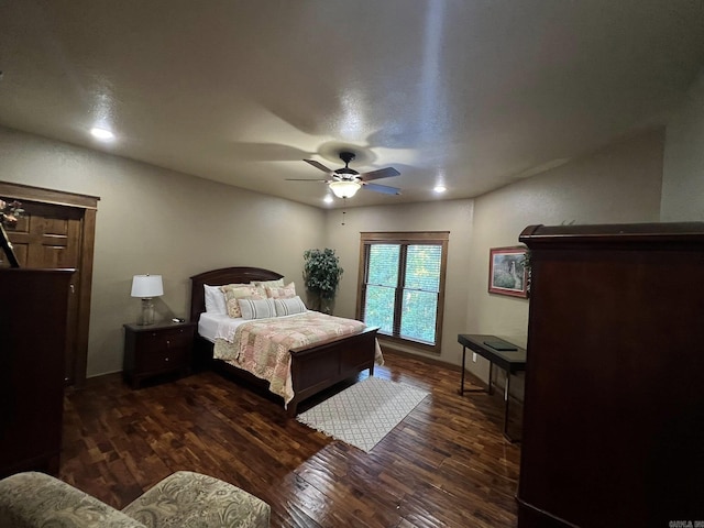 847 Woodland Hills Dr, Mountain View, AR 72560 - bedroom featuring wood finished floors, a ceiling fan, and recessed lighting