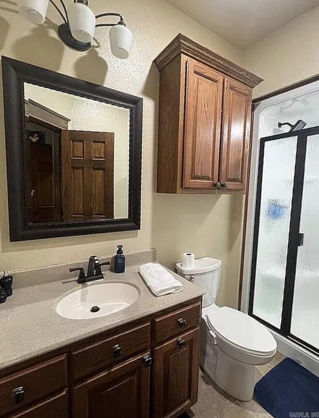 847 Woodland Hills Dr, Mountain View, AR 72560 - full bath featuring a shower stall and vanity