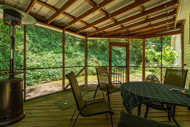 175 Appaloosa Trl, Hot Springs, AR 71909 - sunroom featuring outdoor dining area