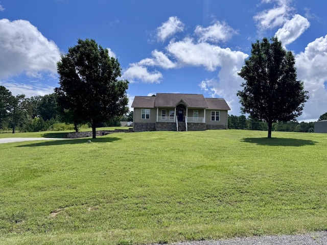 389 Plantation Cir, Melbourne, AR 72556 - view of front of house featuring a front yard and stone siding
