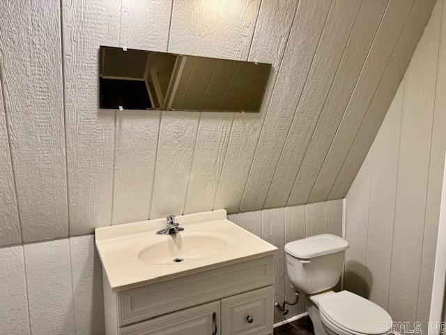 1520 S Main St, Malvern, AR 72104 - bathroom featuring toilet and vanity