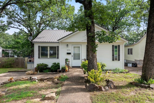 2515 N Dr, North Little Rock, AR 72118 - view of front of property featuring a metal roof