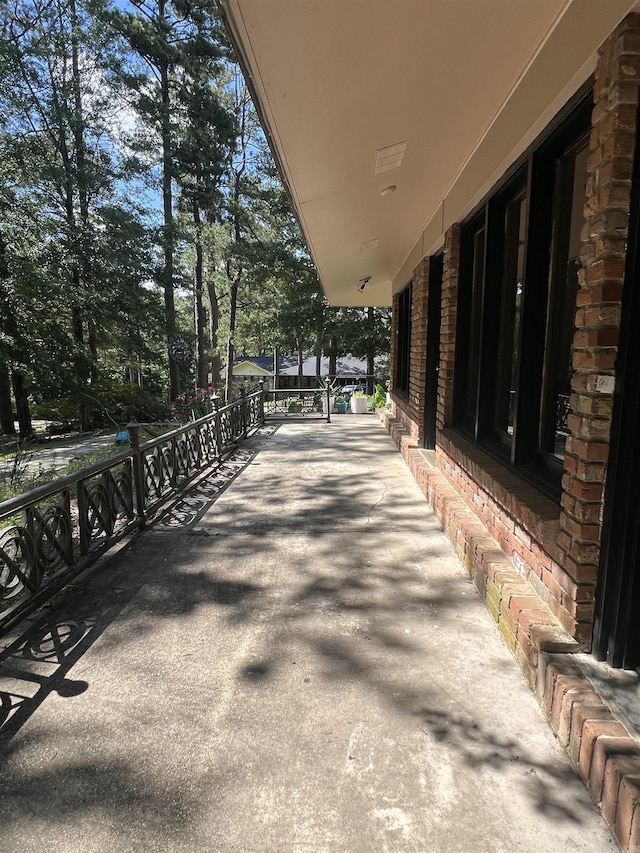 114 Mark Cir, Monticello, AR 71655 - view of patio