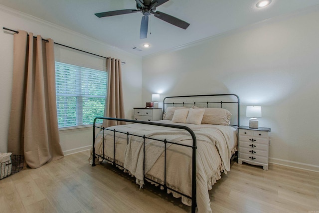 18508 Parkway Pines Dr, Bauxite, AR 72011 - bedroom with crown molding, light wood finished floors, ceiling fan, and recessed lighting