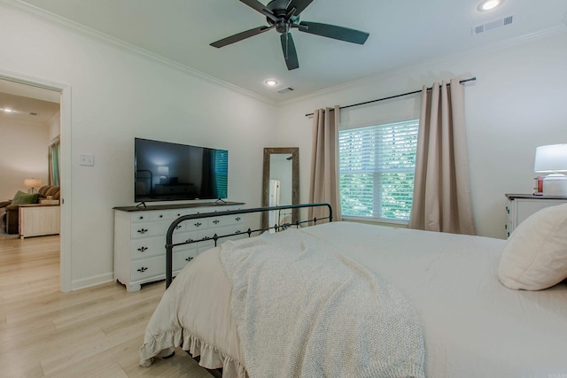 18508 Parkway Pines Dr, Bauxite, AR 72011 - bedroom featuring ornamental molding, light wood-style floors, recessed lighting, and a ceiling fan