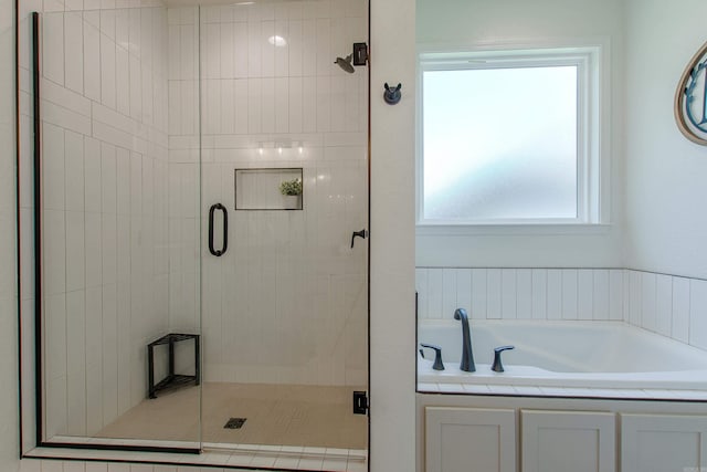 18508 Parkway Pines Dr, Bauxite, AR 72011 - full bath featuring a garden tub and a shower stall