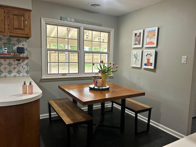 102 Mockingbird Ln, Arkadelphia, AR 71923 - dining area featuring baseboards