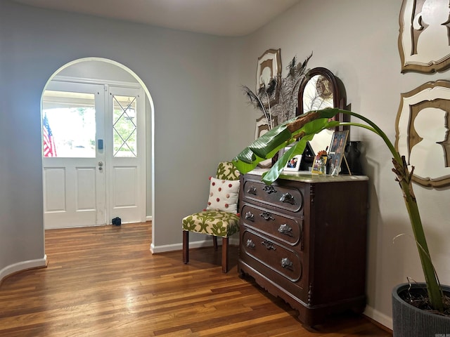 102 Mockingbird Ln, Arkadelphia, AR 71923 - entrance foyer with wood finished floors