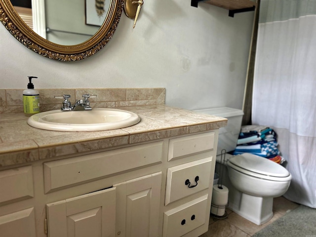 102 Mockingbird Ln, Arkadelphia, AR 71923 - bathroom featuring vanity and tile patterned flooring
