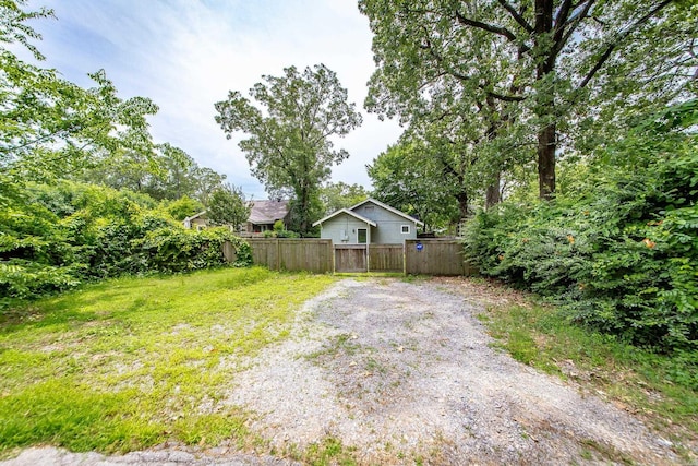 4106 C St, Little Rock, AR 72205 - view of yard