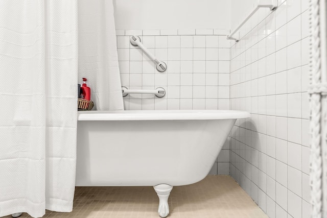 114 Woodiel Cir, Cabot, AR 72023 - full bath with a soaking tub