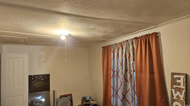 121 W 5th St, Rector, AR 72461 - detailed view of a textured ceiling