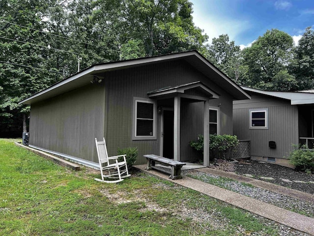 39 Dike View Dr, Heber Springs, AR 72543 - view of front of home with a front lawn