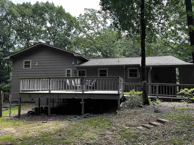 39 Dike View Dr, Heber Springs, AR 72543 - back of property with a wooden deck