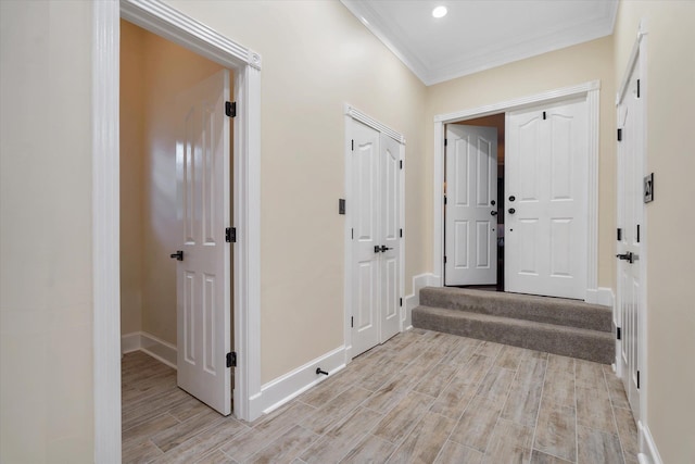 15355 Pleasant Grove Ln, Harrisburg, AR 72432 - foyer with crown molding, light wood-style floors, and recessed lighting