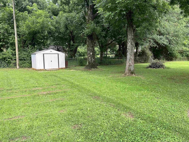 1505 W Park Ave, Searcy, AR 72143 - view of yard with a storage unit