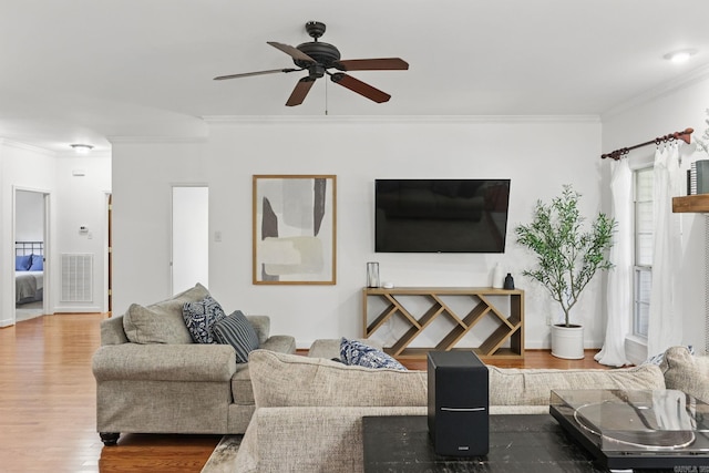 2716 Juniper Dr, Benton, AR 72015 - living area featuring ceiling fan, crown molding, and wood finished floors