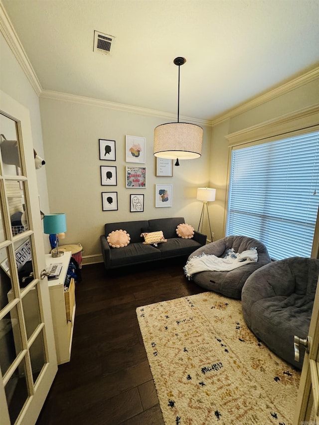 350 Wellesley, Conway, AR 72034 - living room with crown molding and dark wood finished floors