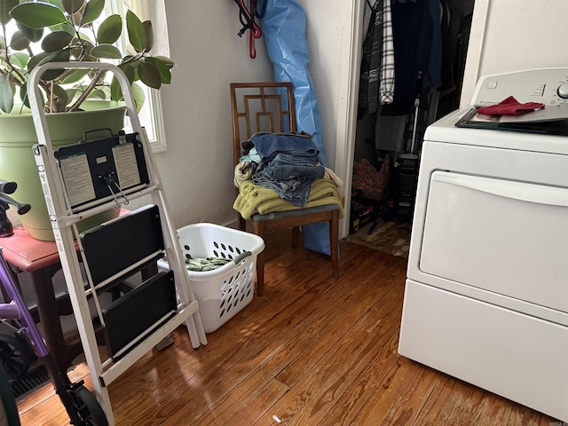 510 N 4th St, Heber Springs, AR 72543 - washroom with washer / dryer and hardwood / wood-style floors