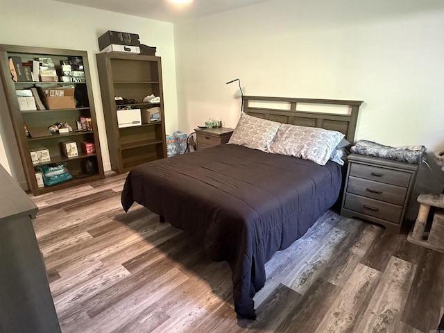 716 S Shore Dr, Horseshoe Bend, AR 72512 - bedroom with wood finished floors
