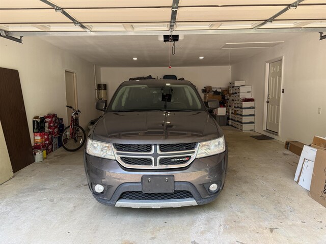 716 S Shore Dr, Horseshoe Bend, AR 72512 - view of garage