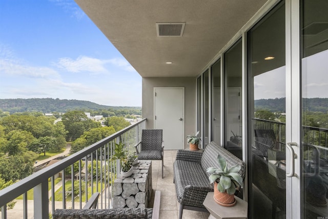 3700 Cantrell Rd Unit 1002, Little Rock, AR 72202 - balcony featuring a mountain view