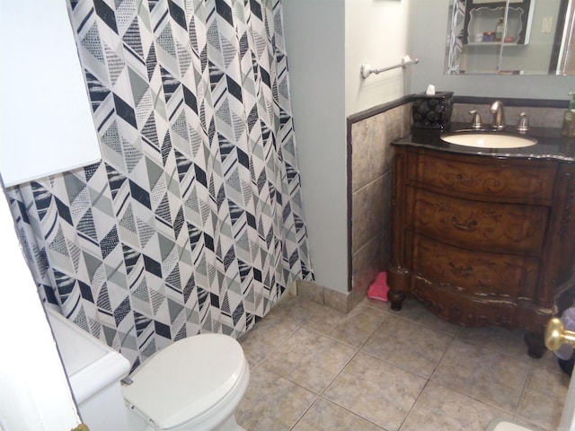 2 Wellington Ct, Little Rock, AR 72227 - full bath with vanity, tile patterned floors, and curtained shower