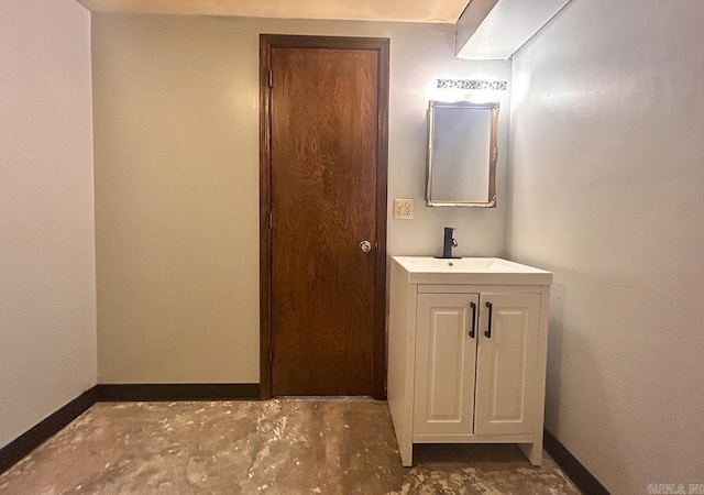203 Richwood Dr, Mountain Home, AR 72653 - bathroom featuring vanity and unfinished concrete floors