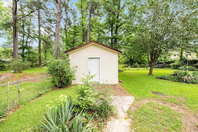 10301 Milkyway Dr, Little Rock, AR 72209 - view of yard featuring a storage shed
