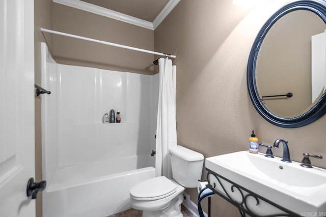 909 Nature Way, Benton, AR 72019 - bathroom with crown molding, shower / bath combo with shower curtain, and vanity