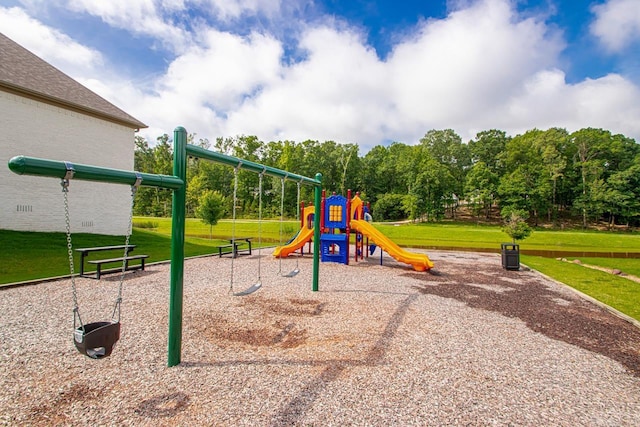 909 Nature Way, Benton, AR 72019 - community jungle gym with a yard