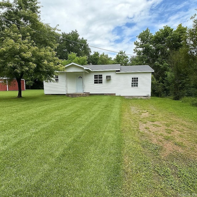 131 N Pine St, Salem, AR 72576 - back of property featuring a lawn