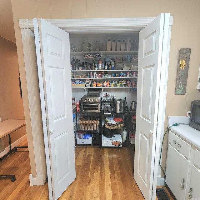 1407 W Front St, Heber Springs, AR 72543 - view of pantry