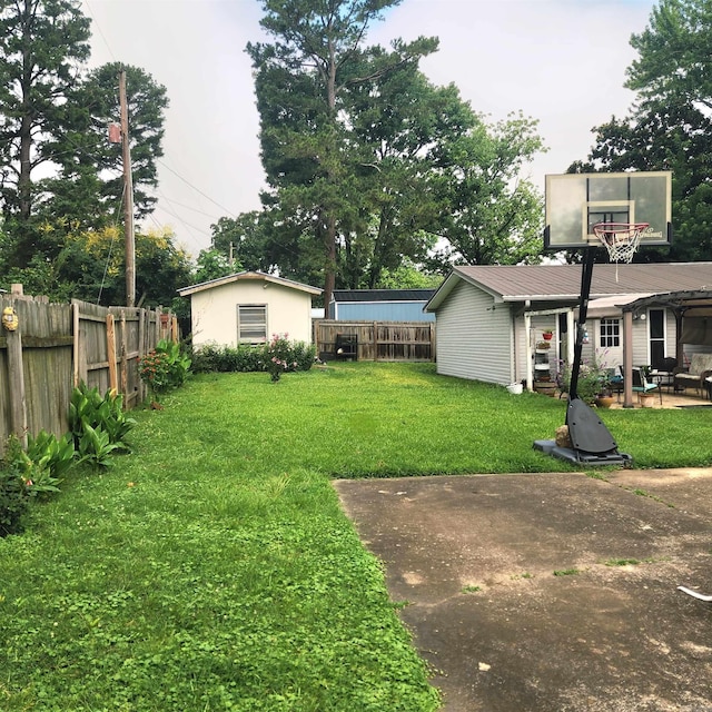 1407 W Front St, Heber Springs, AR 72543 - view of yard featuring a patio