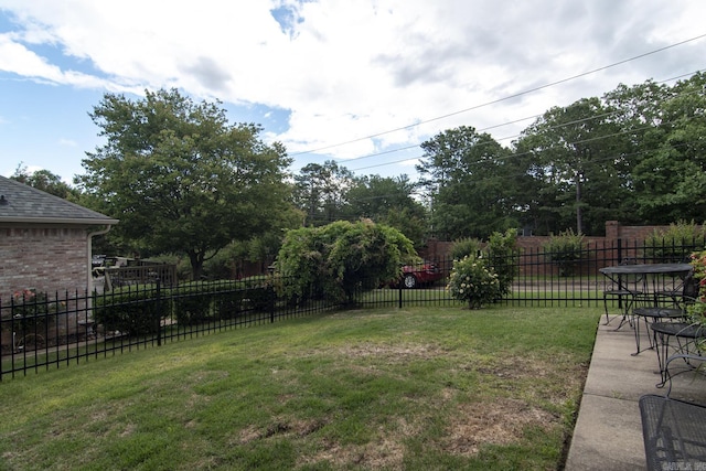 1315 Gleneagles Ct, Little Rock, AR 72211 - view of yard
