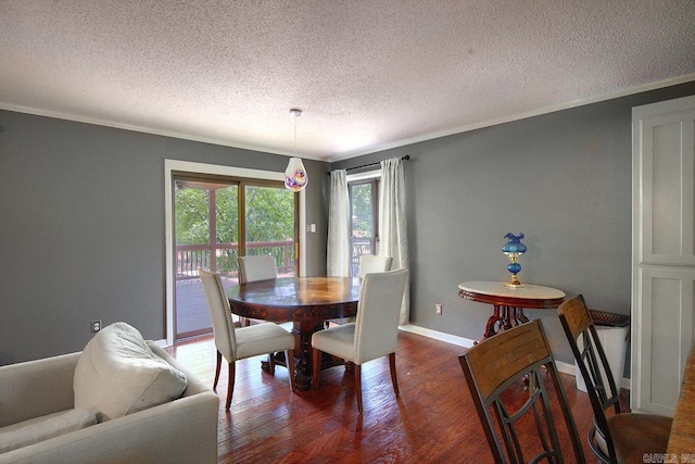 121 Atkinson Ln, Hot Springs, AR 71913 - dining space featuring ornamental molding, wood finished floors, and a textured ceiling
