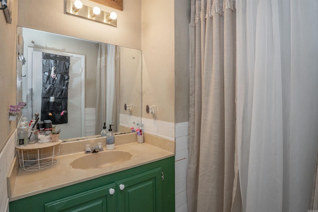 103 N Greer Dr, Searcy, AR 72143 - bathroom featuring vanity