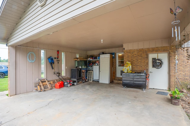 103 N Greer Dr, Searcy, AR 72143 - garage with a carport