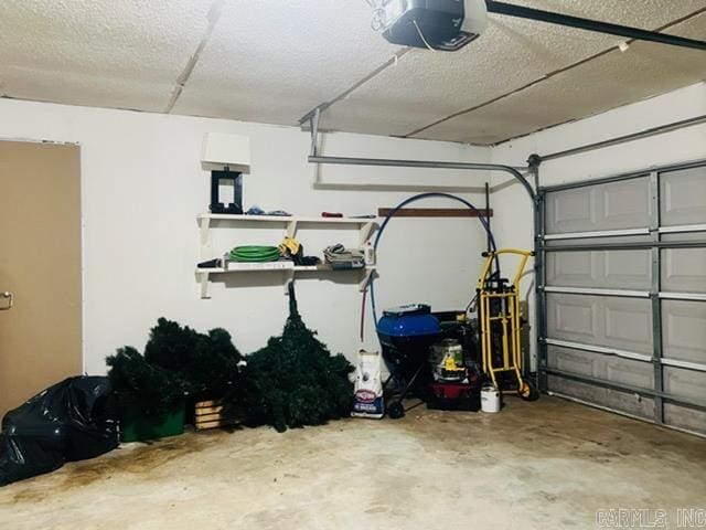 4 Brookway Ln, North Little Rock, AR 72120 - garage with a garage door opener