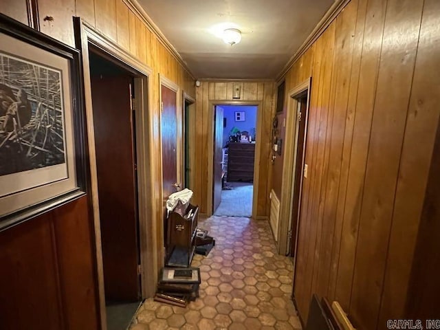 1901 S Buerkle St, Stuttgart, AR 72160 - corridor featuring wood walls and ornamental molding