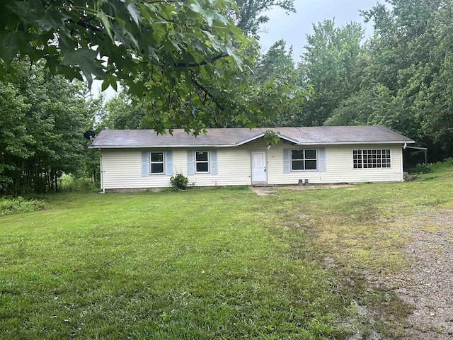 109 Randallwood Dr, Hot Springs Village, AR 71909 - ranch-style home with a front yard and crawl space