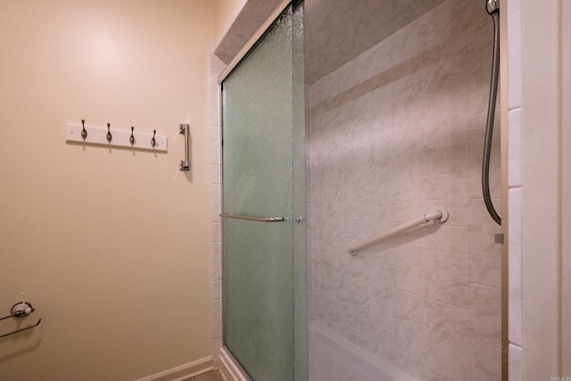 520 Cambridge Place Dr, Little Rock, AR 72227 - full bath featuring a shower with door