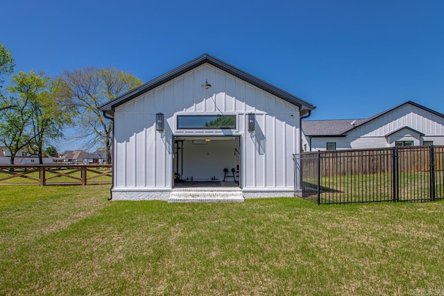 7509 S Shoreline, Benton, AR 72019 - view of outbuilding featuring a fenced backyard