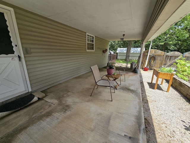 1206 Broadway Ave, Bull Shoals, AR 72619 - view of patio / terrace